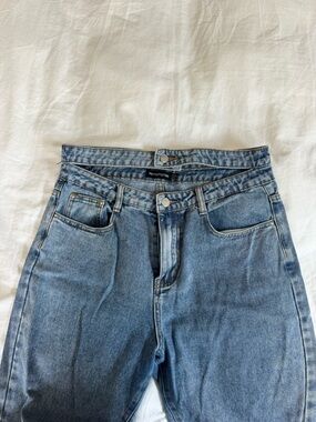 Vintage Wash Cut Out Waist Straight Leg Jeans SIZE 8